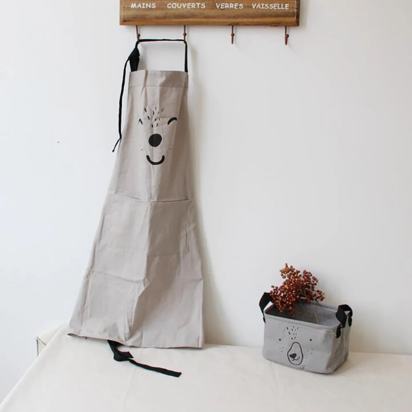 Durable Cotton-Polyester Blend Bib Apron for Cleaning