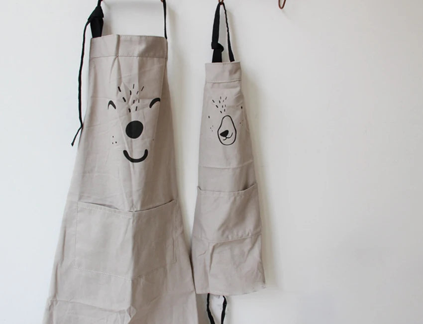 Durable Cotton-Polyester Blend Bib Apron for Cleaning