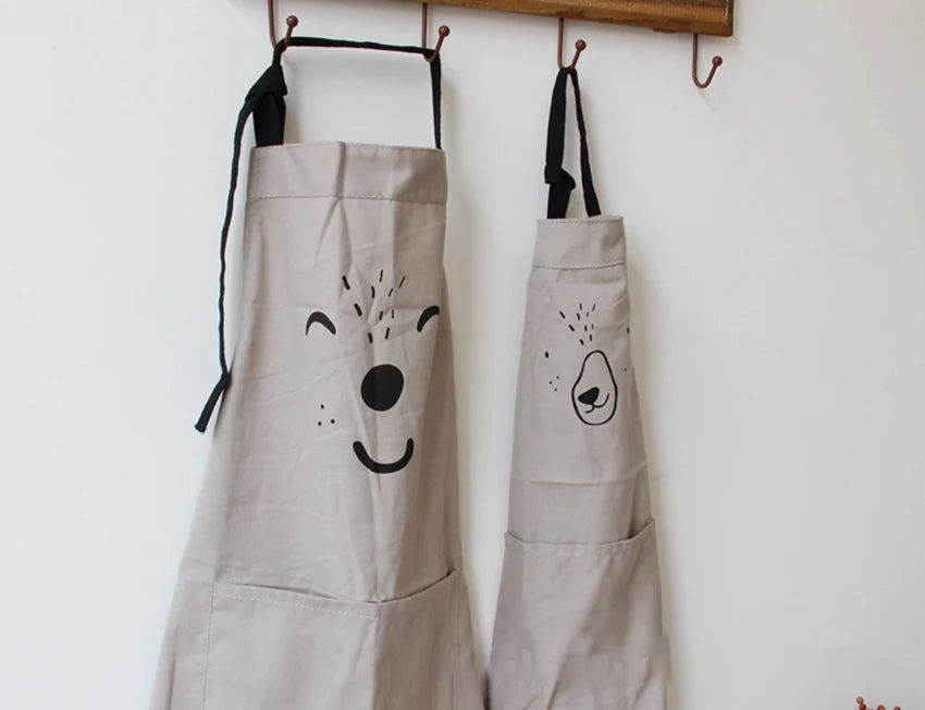 Durable Cotton-Polyester Blend Bib Apron for Cleaning