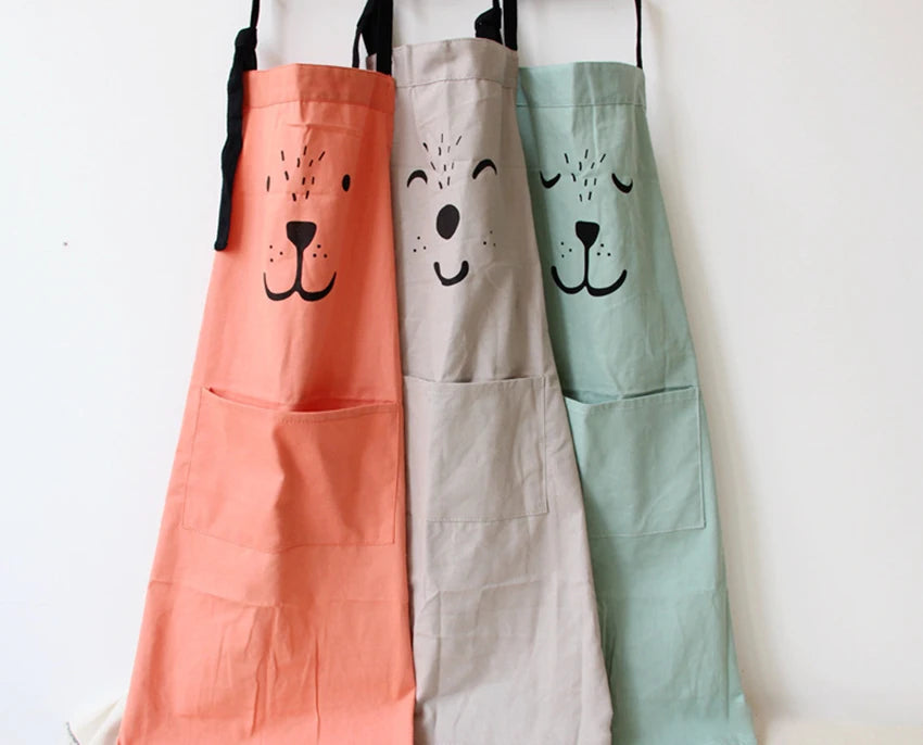 Durable Cotton-Polyester Blend Bib Apron for Cleaning