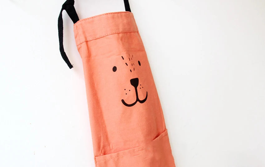 Durable Cotton-Polyester Blend Bib Apron for Cleaning