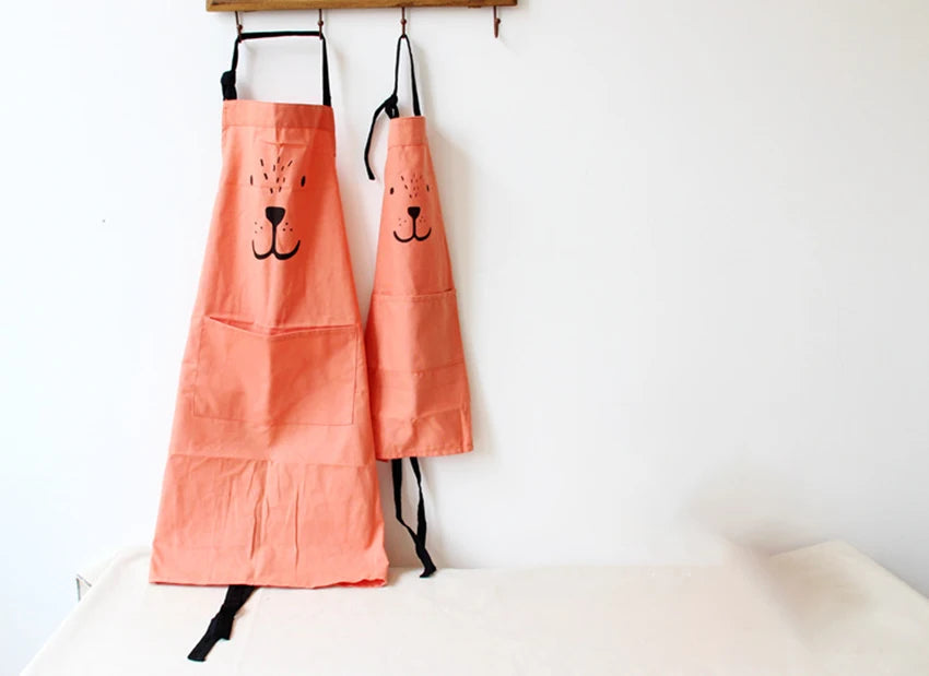 Durable Cotton-Polyester Blend Bib Apron for Cleaning